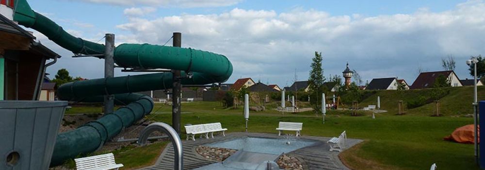 Schwimbad Schwedt Außen